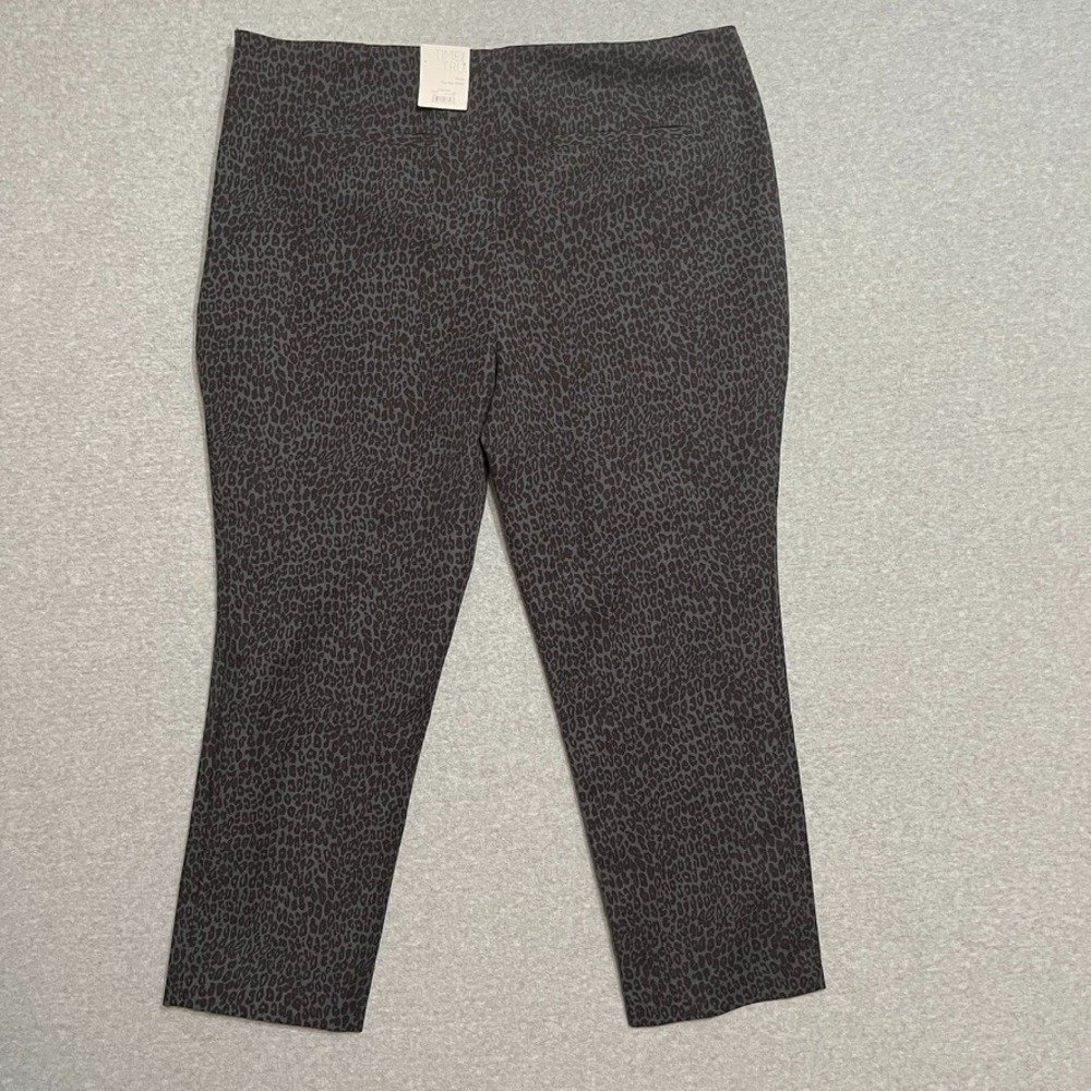 Time and Tru Pants Womens 20 Gray Skinny Stretch Cropped Animal Print Modern New